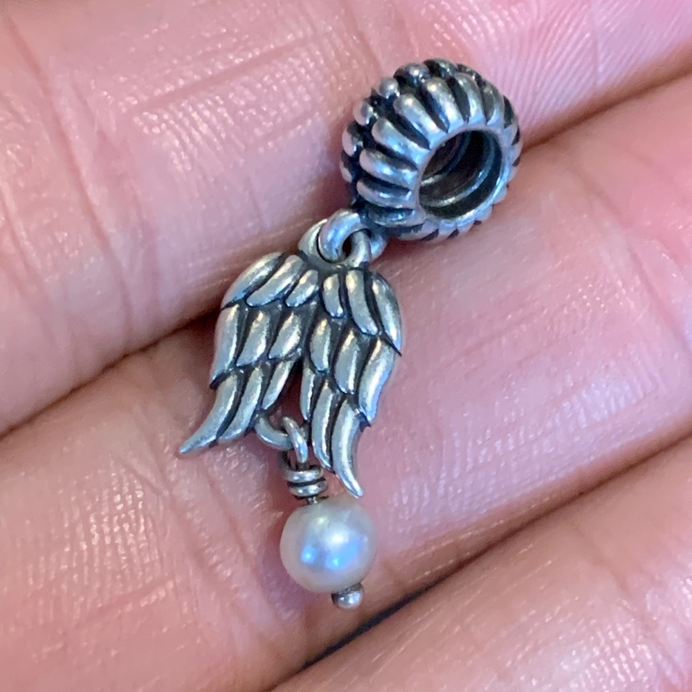 PANDORA CHARM